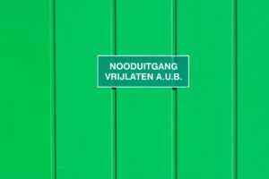 zelf doen of uitbesteden